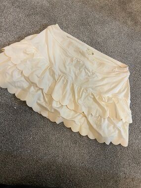 Lilly Pulitzer Cream Scallop Tier Mini Skirt